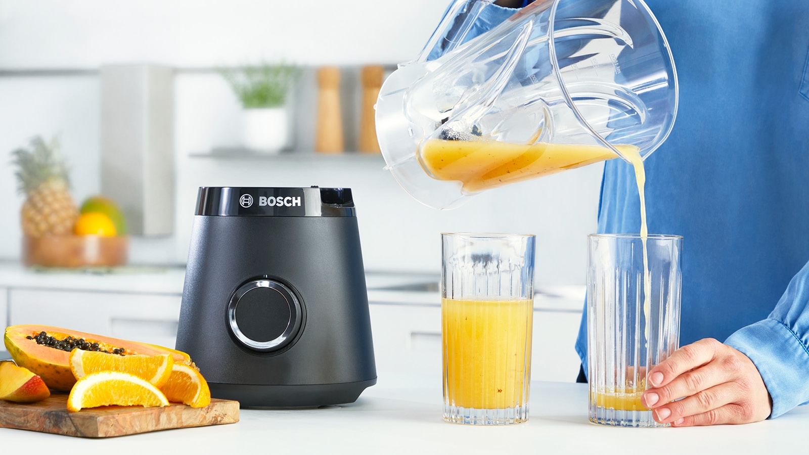 Blender VitaPower Serija 4 1200 W crna MMB6141B