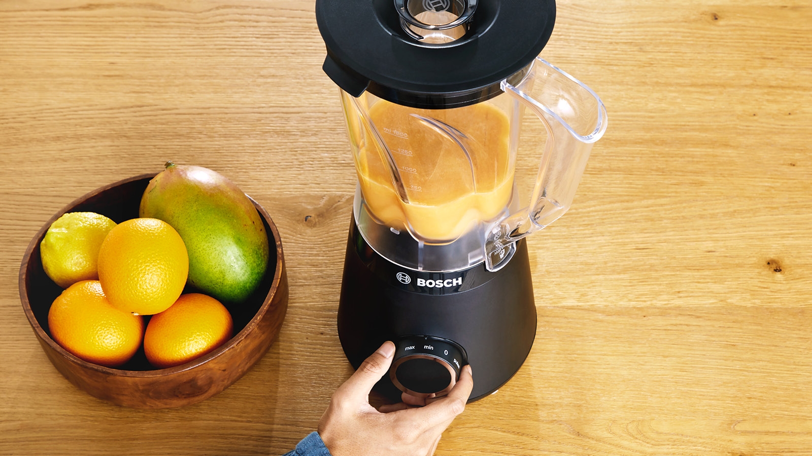 Blender VitaPower Serija 4 1200 W crna MMB6141B