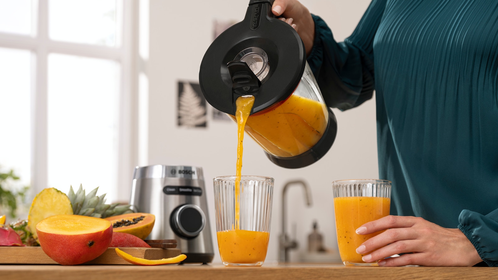 Blender VitaPower Serija 4 1200 W nerđajući čelik MMB6384M