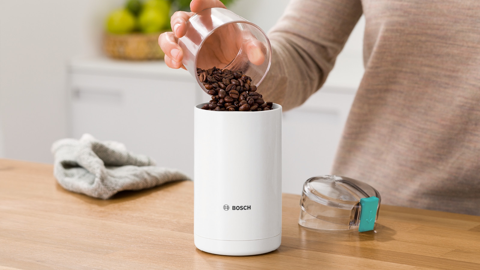 Mlin za kafu bela MKM6000