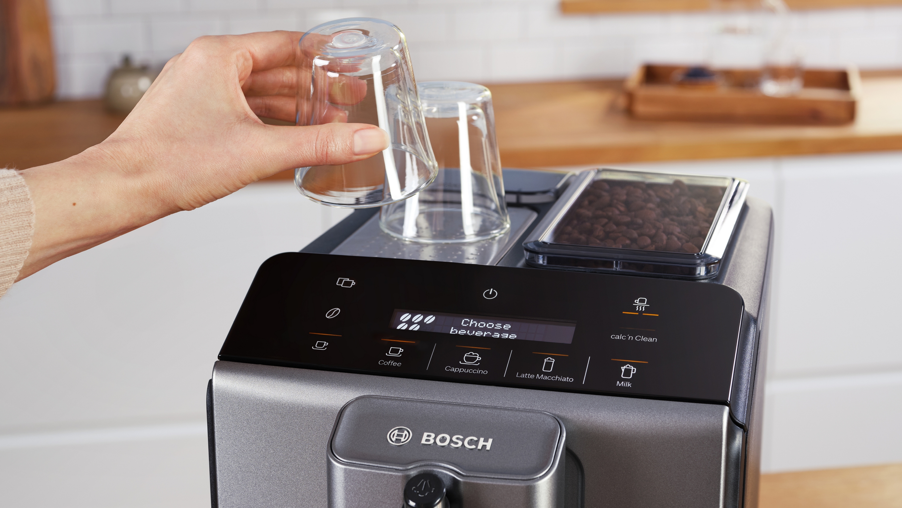 Automatski aparat za espresso kafu Siemens VeroCafe Serie 2 titanijum TIE20504