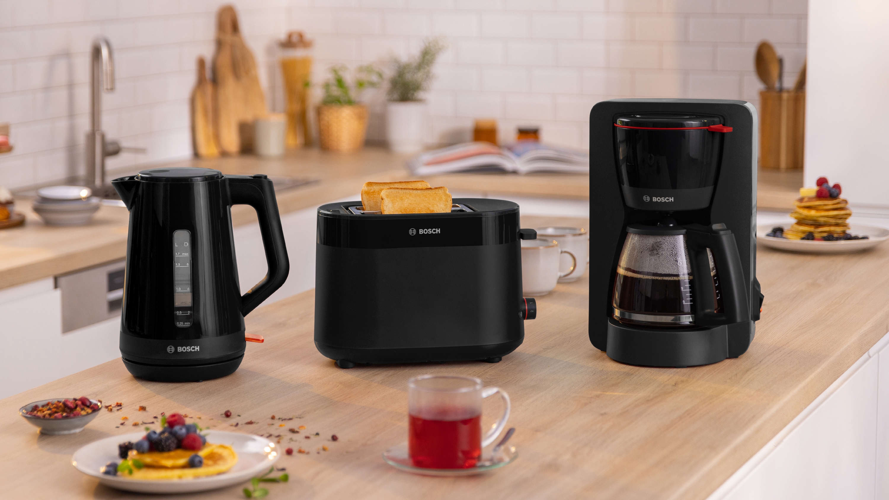 Kuvalo za vodu MyMoment Serija 1 1.7 l crna TWK1M123