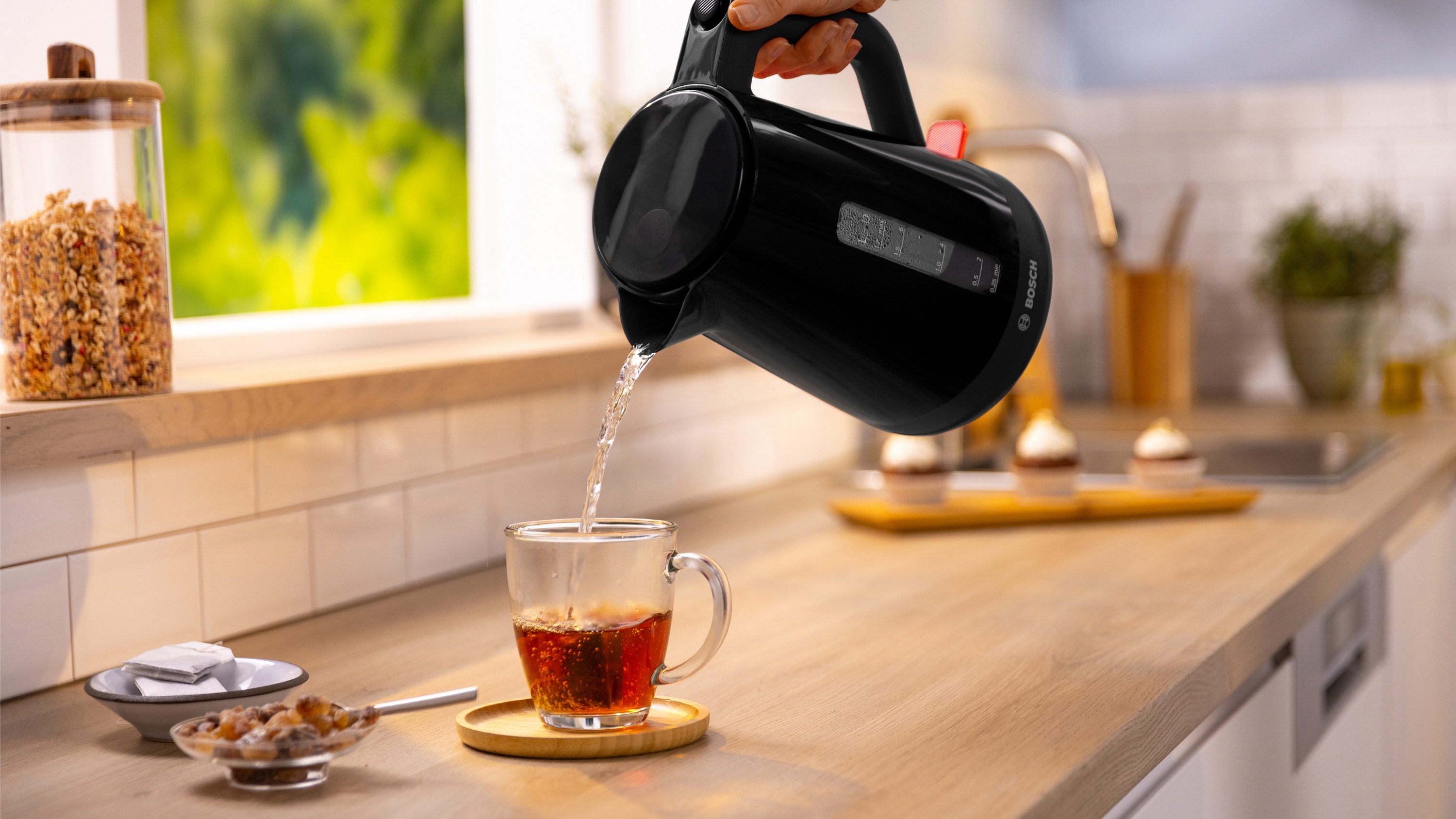 Kuvalo za vodu MyMoment Serija 1 1.7 l crna TWK1M123
