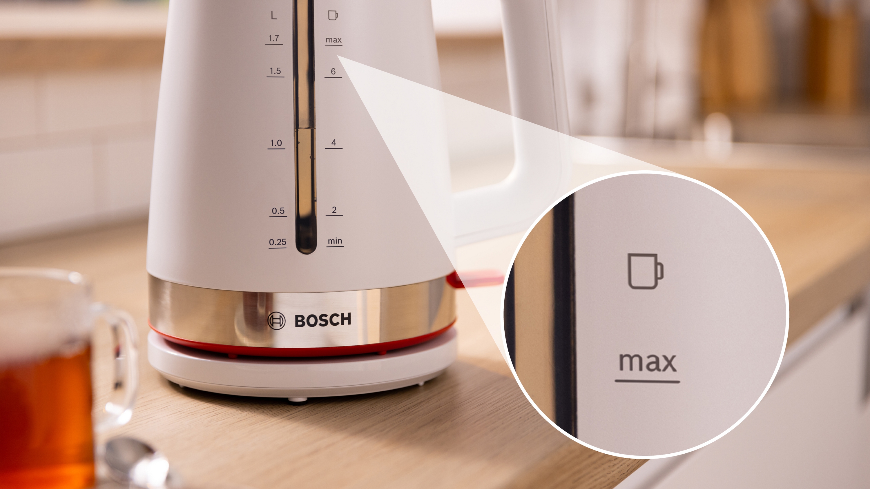 Kuvalo za vodu MyMoment Serija 4 1.7 l bela TWK4M221