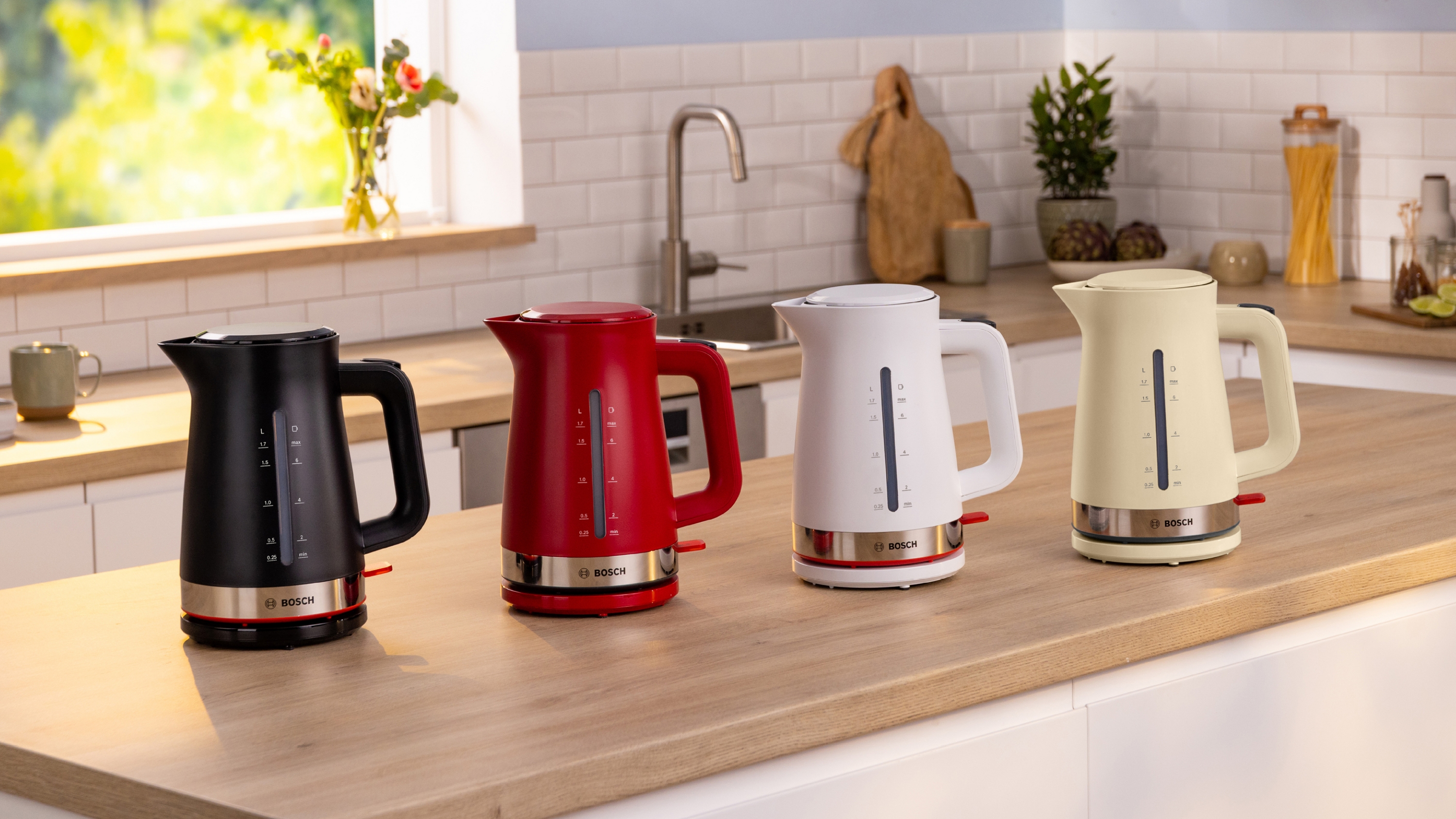 Kuvalo za vodu MyMoment Serija 4 1.7 l bela TWK4M221