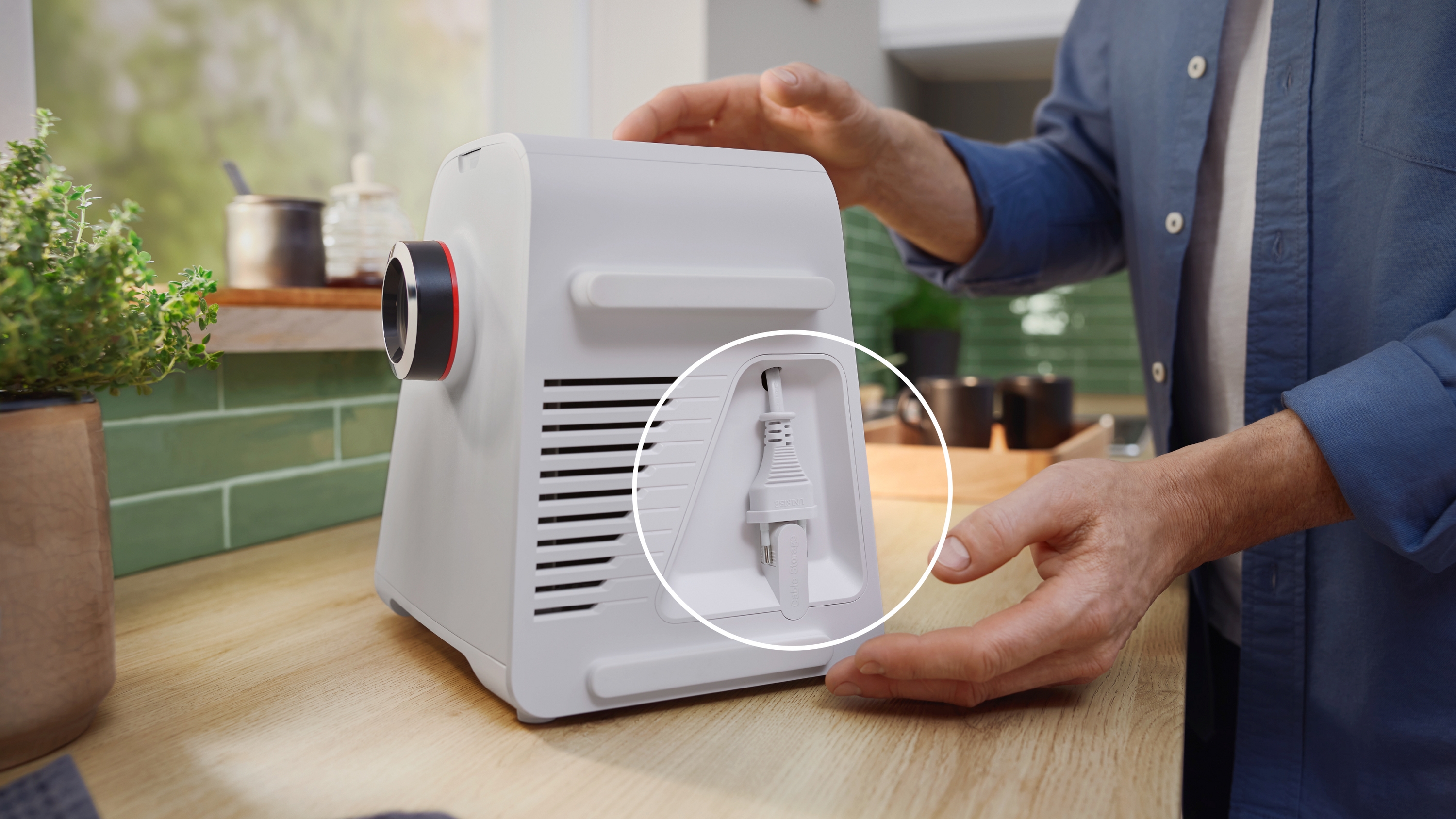 Mašina za mlevenje mesa MultiPower Series 4 1900 W bela MFWS420W