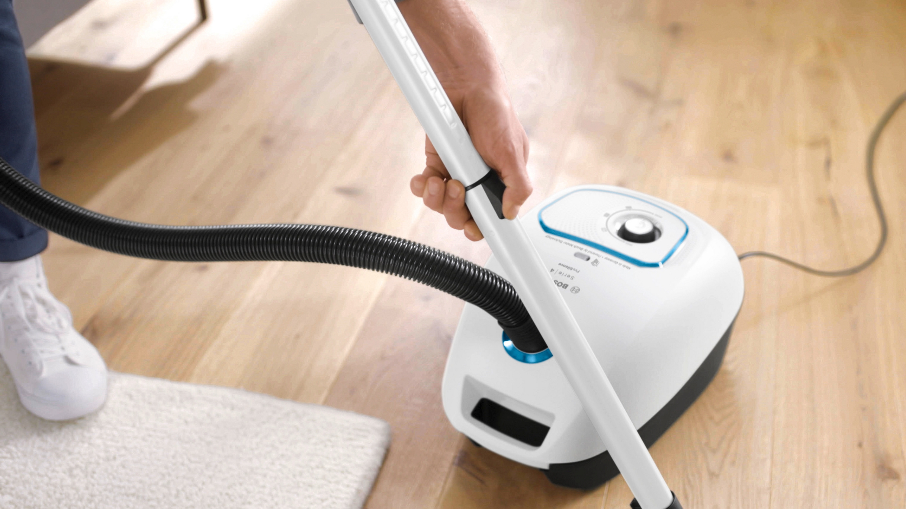 Usisivač s kesom ProSilence Serija 4 BGL41SIL1H