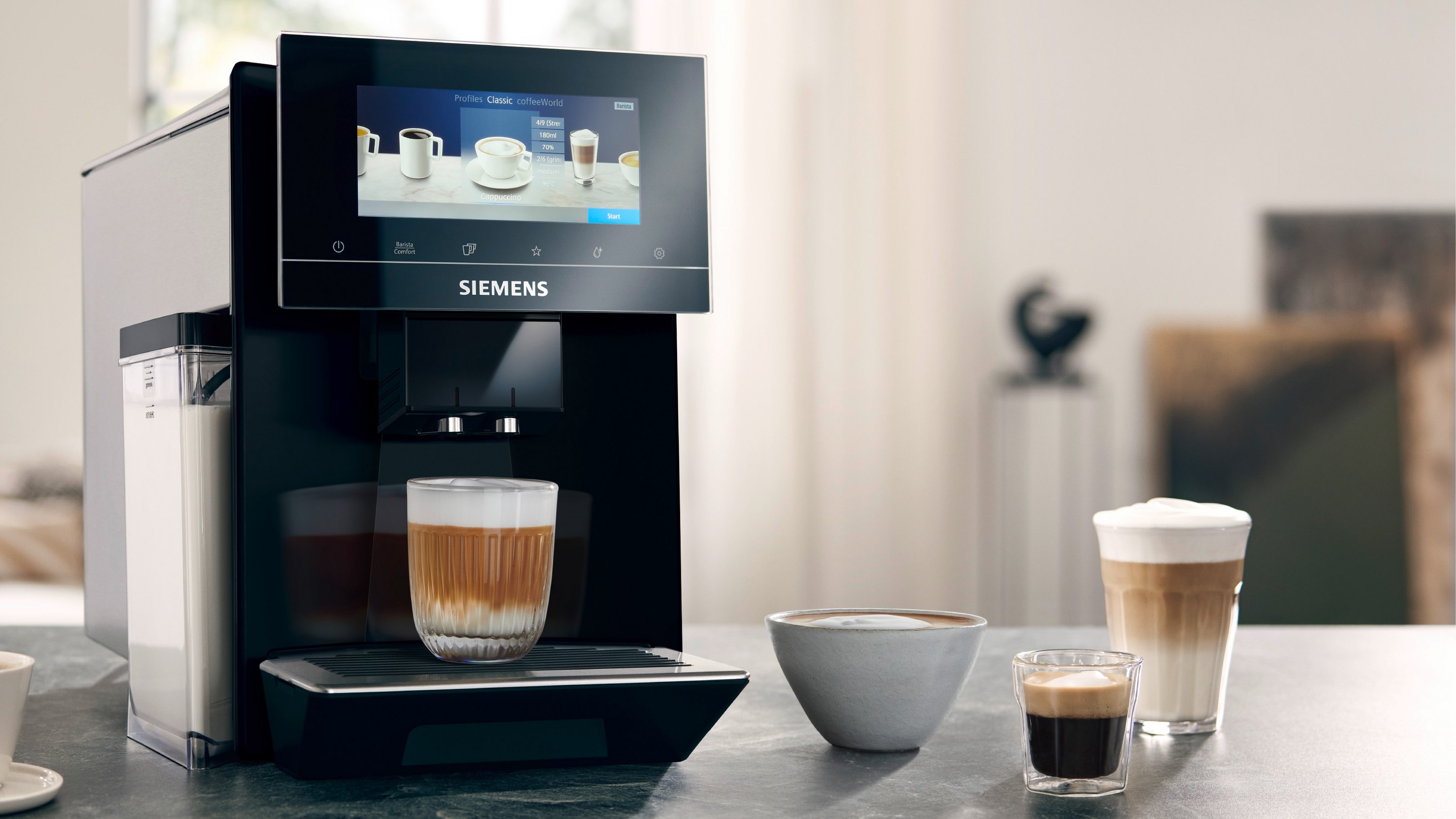 Aparat za espresso kafu EQ900 Siemens automatski u crnoj boji TQ903R09