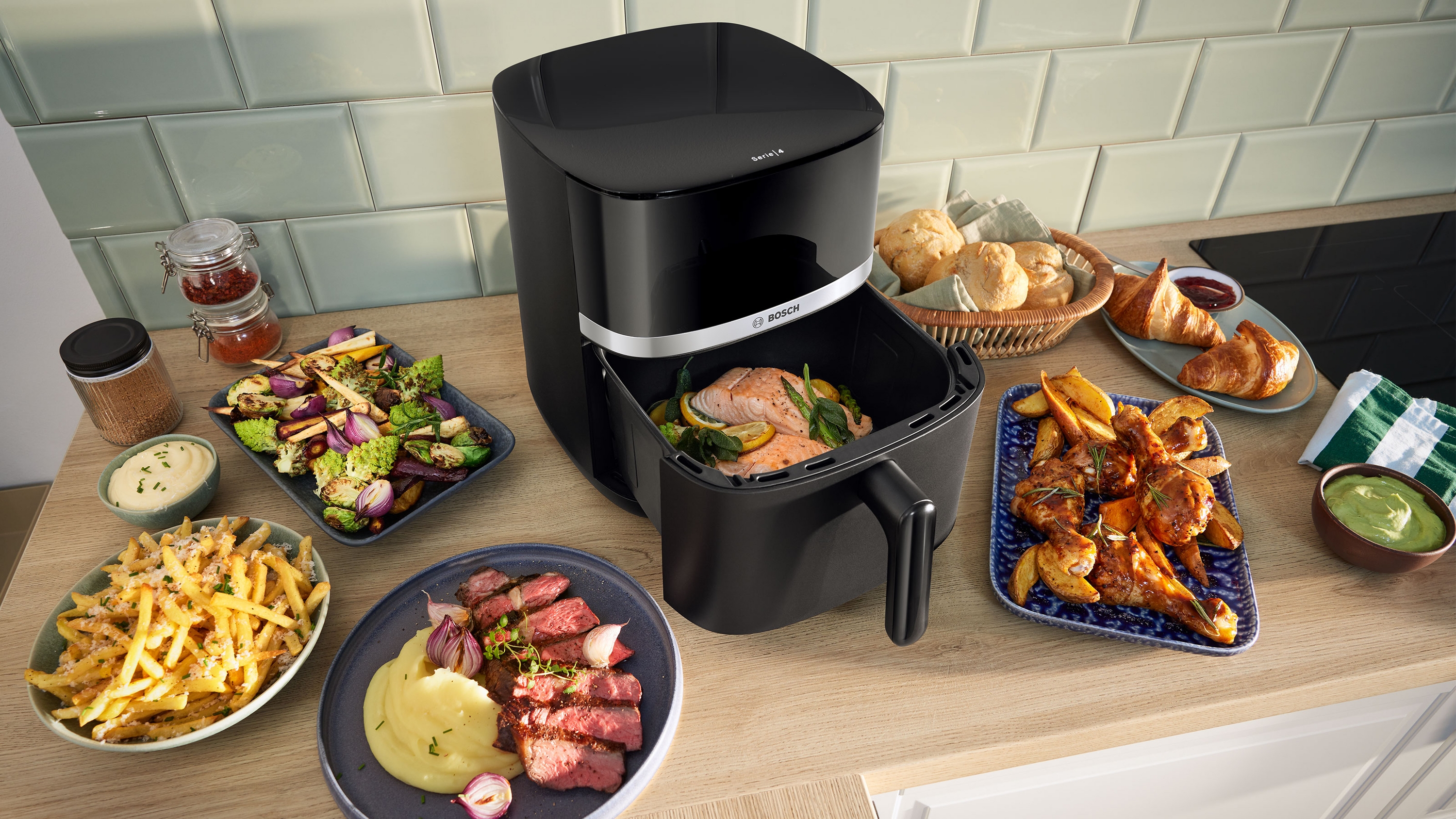 Air fryer friteza na fruć vazduh Serija 4 MAF462B1