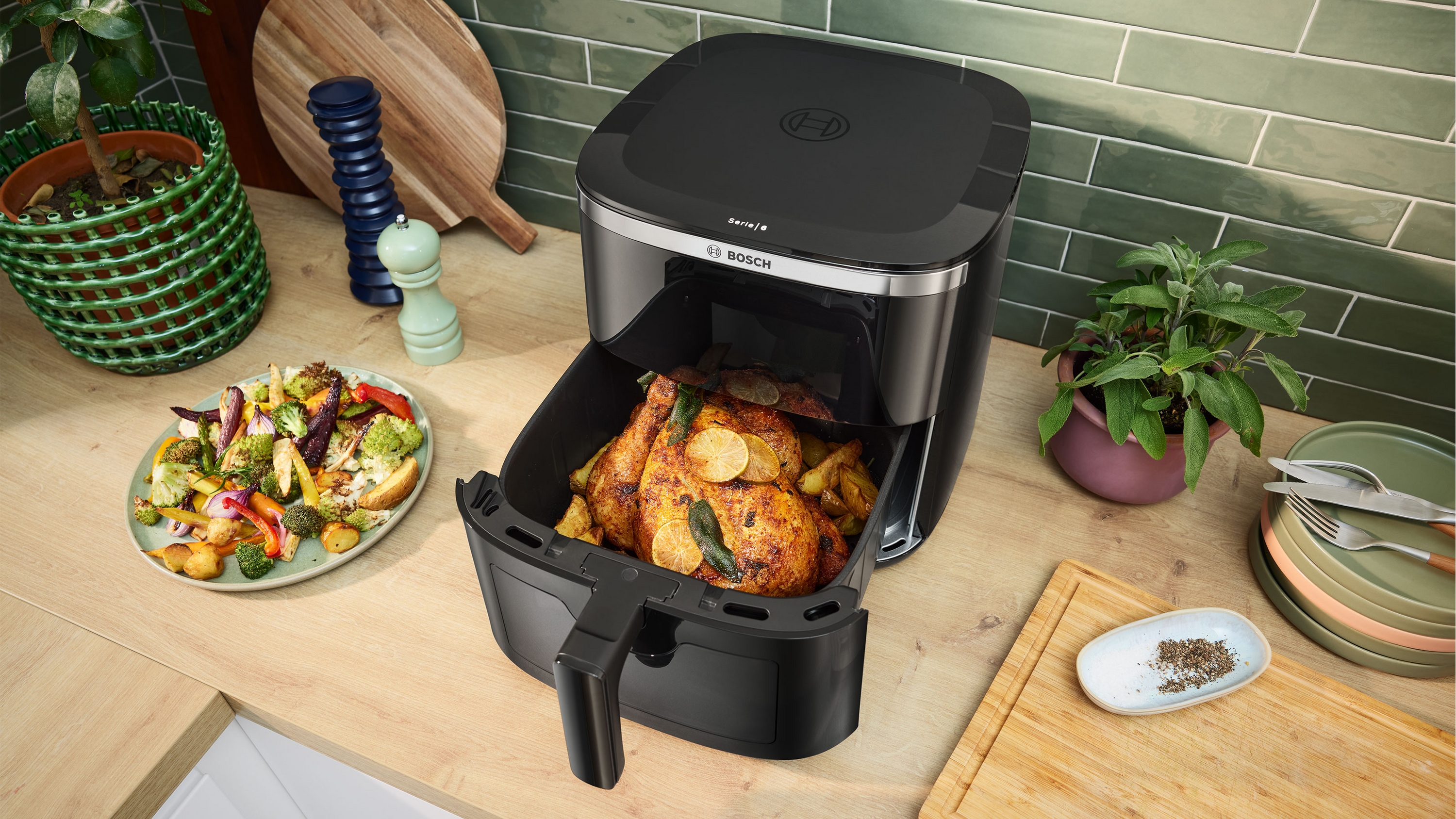Air fryer friteza na fruć vazduh Serija 6 MAF671B0